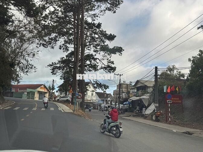 BÁN ĐẤT KÈM NHÀ MẶT TIỀN HOÀNG HOA THÁM VIEW SĂN MÂY