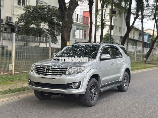 Toyota Fortuner 2015 2.5G - 120000 km