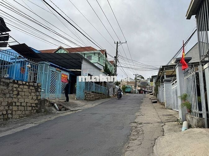 BÁN ĐẤT KÈM NHÀ MẶT TIỀN HOÀNG HOA THÁM VIEW SĂN MÂY
