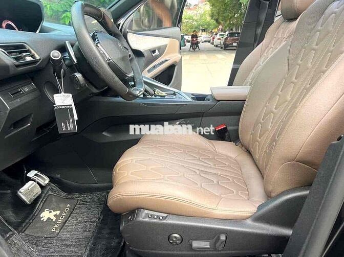 Peugeot 5008 GT 1.6 AT sản xuất 2024