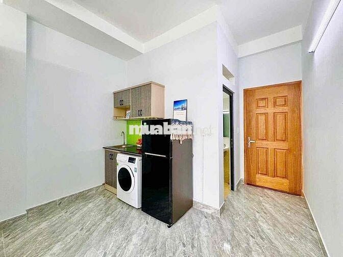 CHO THUÊ CĂN HỘ STUDIO CỬA SỔ TRỜI GẦN Q1 .