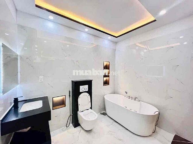 Bán Nhà sân Vườn - Nguyễn Hữu Thọ - HXH - 160m2 - Nhỉnh 8 đồng