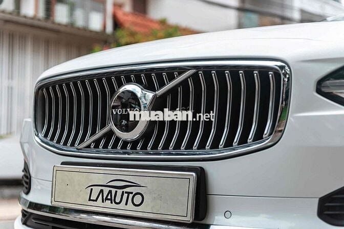 LONG ANH AUTO về Volvo S90 T8 sx2024 siêu lướt