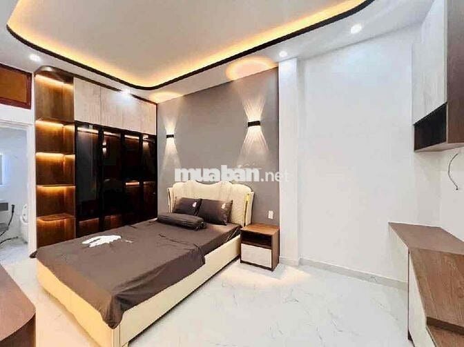 Bán Nhà sân Vườn - Nguyễn Hữu Thọ - HXH - 160m2 - Nhỉnh 8 đồng