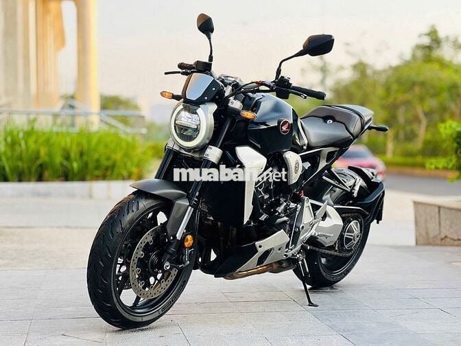 Mạnh Hà Motor bán Honda CB1000R 2018 siêu keng