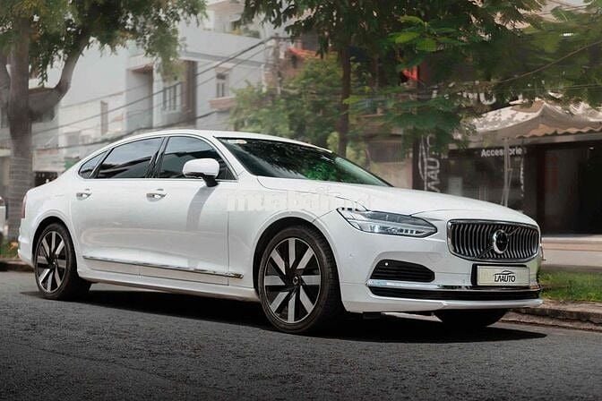 LONG ANH AUTO về Volvo S90 T8 sx2024 siêu lướt