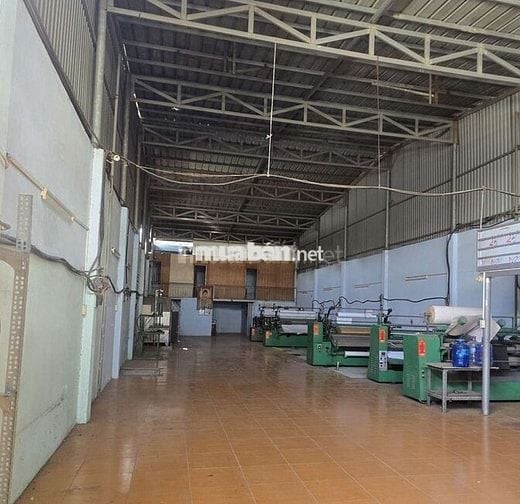 CHO THUÊ KHO,XƯỞNG 300M² GIÁ 23TR/T, Đ LÊ TRỌNG TẤN