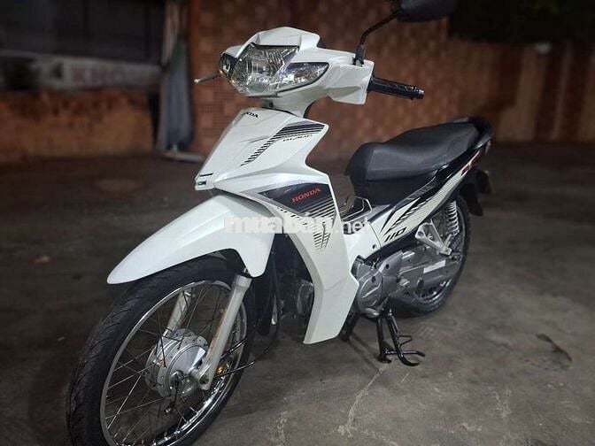 Honda Wave BLADE ĐK2017. BS 84.  Cà vẹt đầy đủ