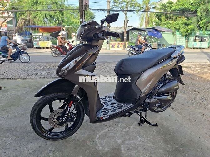 HONDA VISION ĐK 2017. BS 64 ZIN ÊM  .CÀ VẸT ĐẦY ĐỦ