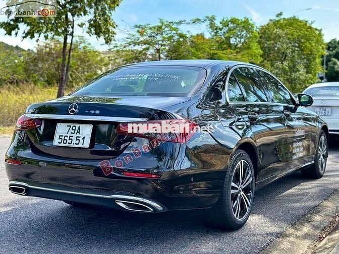 Xe Mercedes Benz E class E180 2022