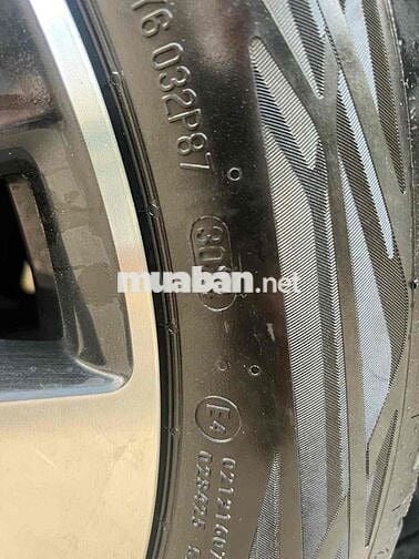 Peugeot 5008 GT 1.6 AT sản xuất 2024