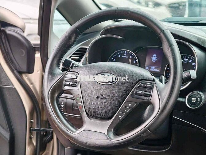KIA K3 2015 1.6 MÀU VÀNG CÁT