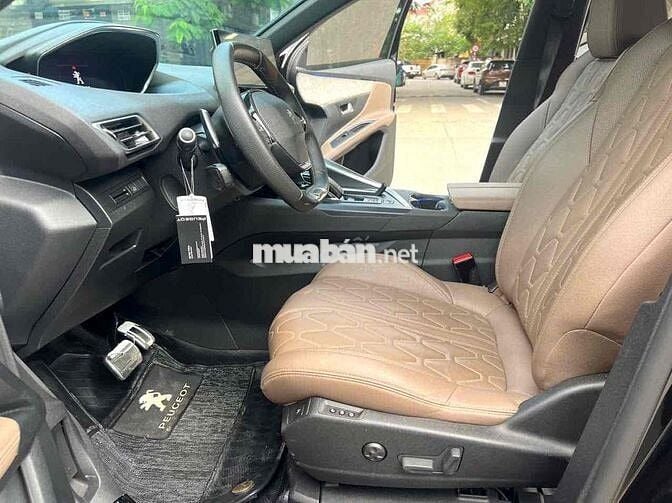 Peugeot 5008 GT 1.6 AT sản xuất 2024