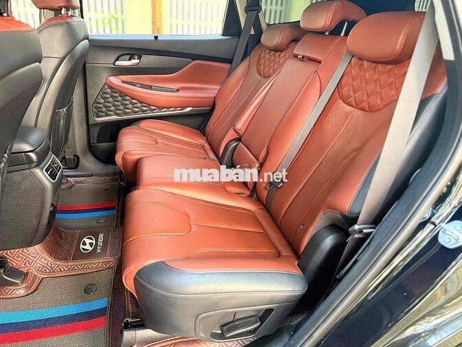 Hyundai SantaFe Cao cấp 2.5L HTRAC sản xuất 2023