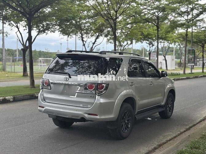 Toyota Fortuner 2015 2.5G - 120000 km