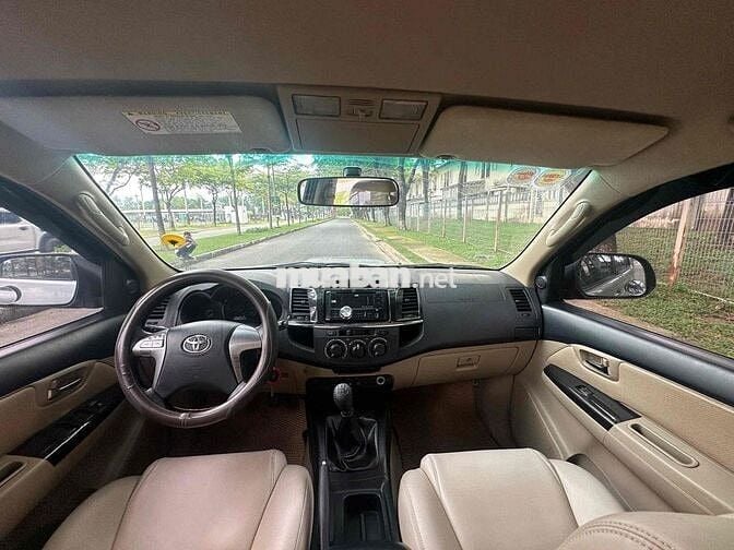 Toyota Fortuner 2015 2.5G - 120000 km