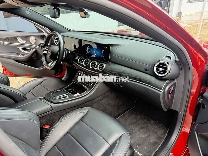 Mercedes Benz E300 AMG