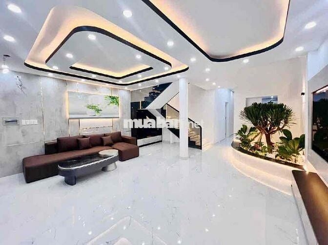 Bán Nhà sân Vườn - Nguyễn Hữu Thọ - HXH - 160m2 - Nhỉnh 8 đồng