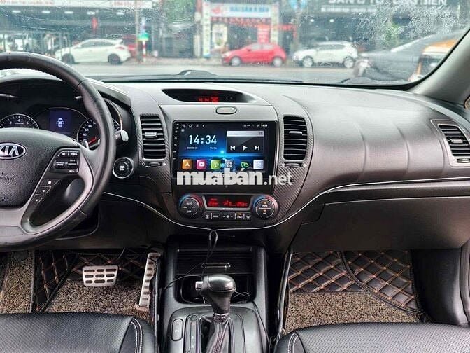 KIA K3 2015 1.6 MÀU VÀNG CÁT