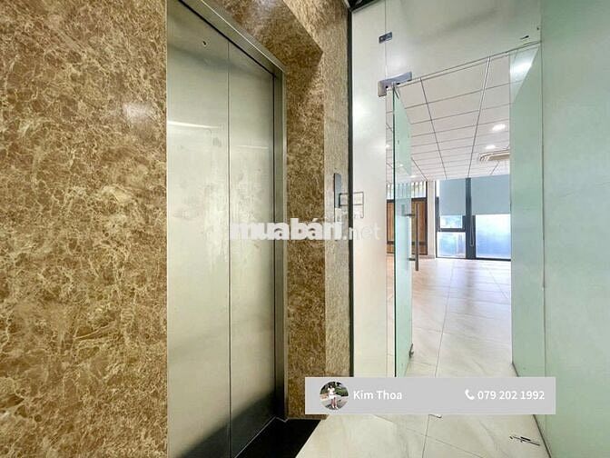 Văn phòng 85m2 ngăn 2 phòng, t. máy, máy lạnh, bảo vệ giữ xe. Chỉ 12tr
