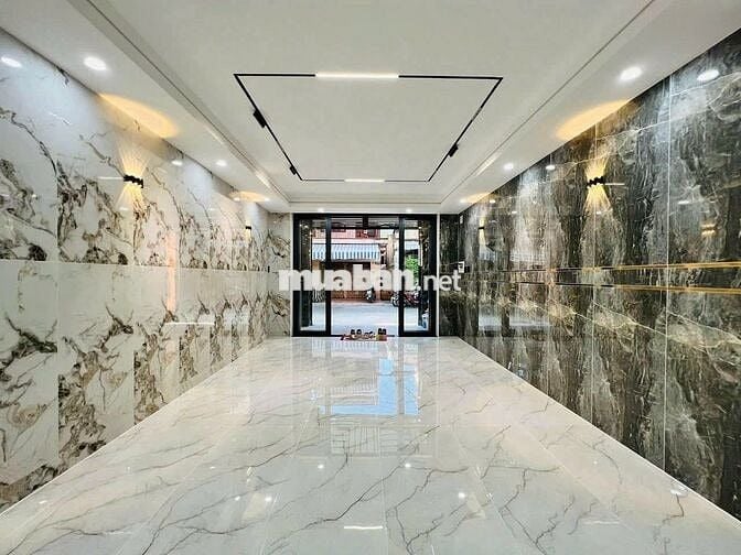 NHÀ MỚI! Mặt tiền Hoàng Việt Q.Tân Bình, 5x20 1 Trệt 3 lầu, DTSD 400m2