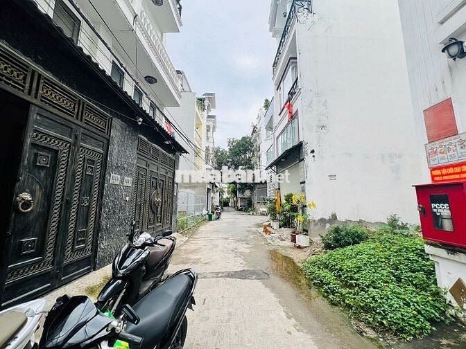 Căn nhà sang xịn hẻm xe hơi trung tâm Thủ Đức đang cho thuê 15tr/tháng