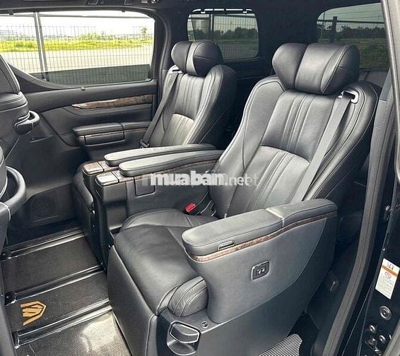 Toyota Alphard 3.5V6 sx 2018 màu đen