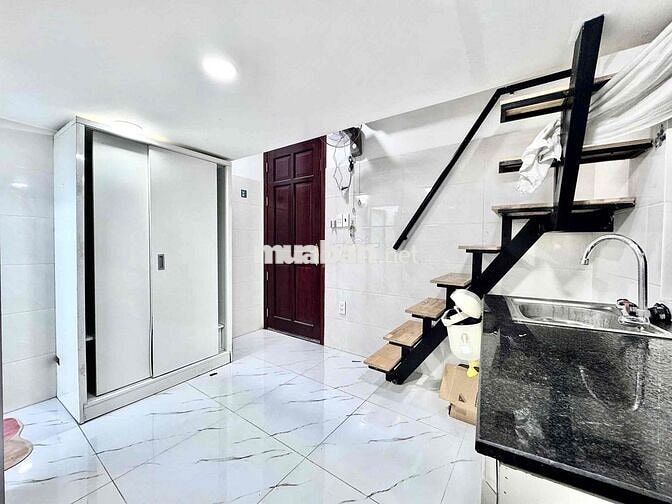 Duplex cửa sổ trời ngay trên đường Sơn Kì - CN1 - cạnh Aeon Mail