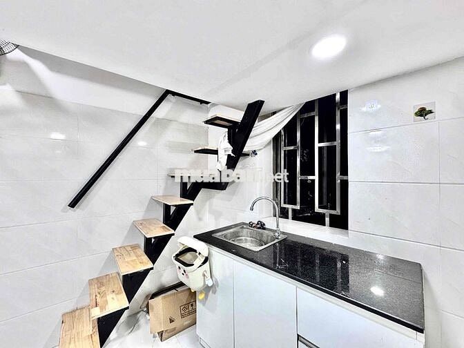Duplex cửa sổ trời ngay trên đường Sơn Kì - CN1 - cạnh Aeon Mail