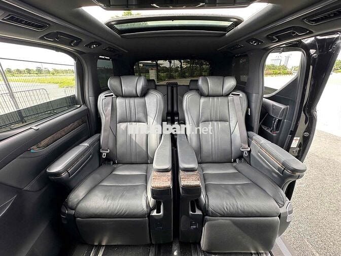 Toyota Alphard 3.5V6 sx 2018 màu đen