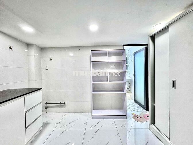 Duplex cửa sổ trời ngay trên đường Sơn Kì - CN1 - cạnh Aeon Mail