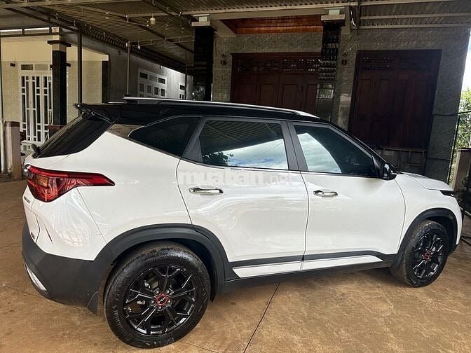 Kia Seltos 2023 1.4 Turbo Premium - 42000 km