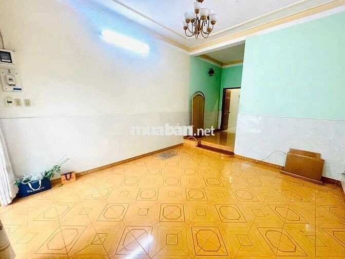 Ngang 4.2m x 16m, ngay sân bay, nhà 4 tầng BTCT, hẻm xe hơi 6m thông