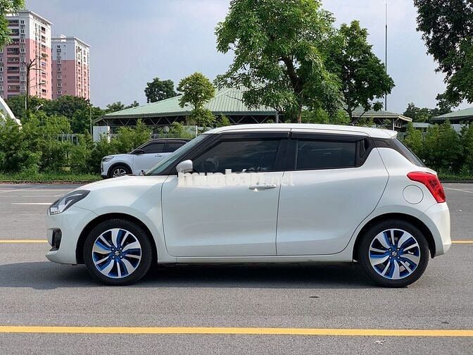Suzuki Swift GLX 1.2 AT 2018, đi ít trong tầm giá