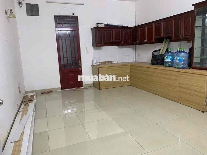 Cho thuê nhà 3 lầu MT kinh Doanh sát Hoàng Diệu 2 Phường Linh Chiểu