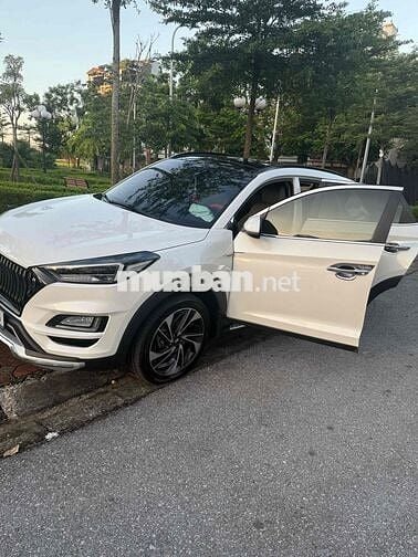 Hyundai Tucson 2020 1.6 AT Turbo - 60000 km