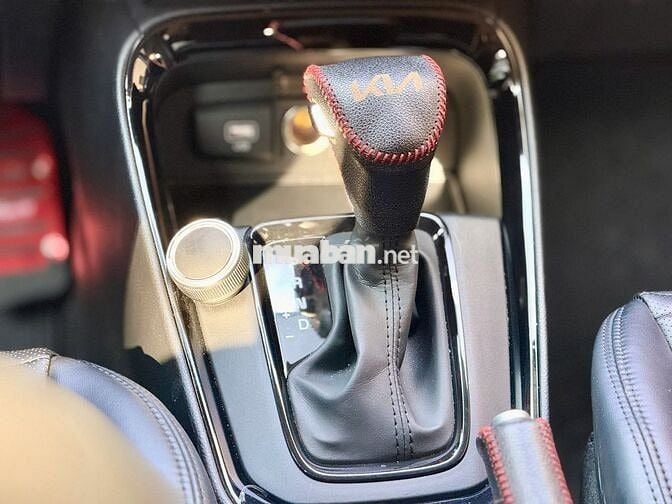Kia Sonet 1.5 Premium sản xuất và đăng kí 2025