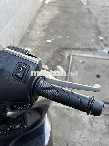 cần bán vison bs 59YA 2222.3 bao ủy quyền ae sữa