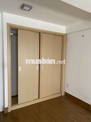 Cho Thuê Phòng Cửa Sổ Trời mặt tiền đường Trần Trọng Cung - Quận 7