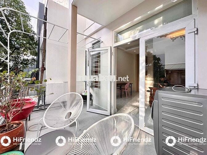 Cho Thuê Phòng Full Nội Thất Có Ban Công Cực Thoáng Mát Gần Aeon TP