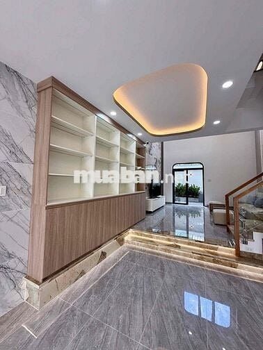 SIÊU PHẨM NHÀ PHỐ  FUNLL NỘI THẤT - Bà Điểm -Hóc Môn