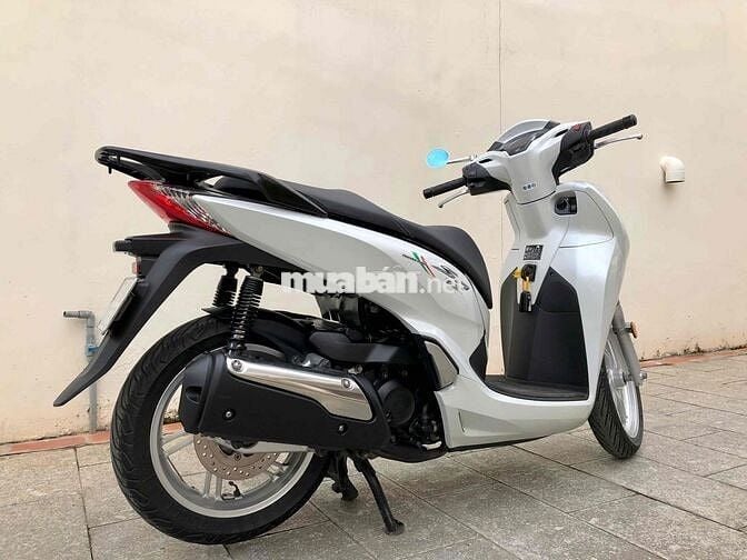 HONDA SH300i - Xe zin nguyên bản