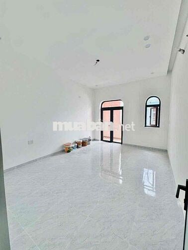BÁN NHÀ 1 TRỆT 1 LẦU MỚI 100% – GẦN GIÁO XỨ THUẬN HOÀ, KDC TÂN PHONG