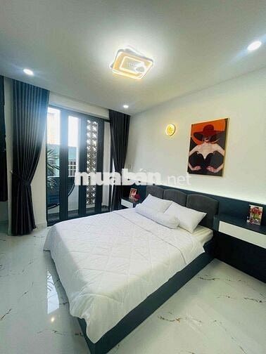 Bán Nhà xây mới 101%. 4 tầng. 3 phòng. ngang 4.4 dài 9