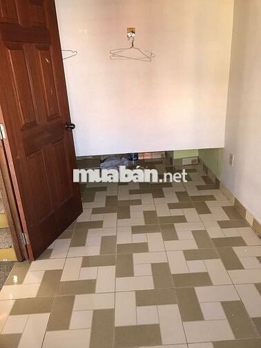 Phòng nữ, 3tr, không cọc, có máy lạnh, phòng 1.5tr không có máy lạnh