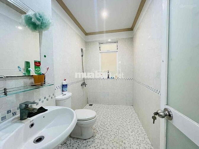 Nhà Phố Vĩnh Tân DT 4x18 1Trệt 3Lầu 4Pn 5Wc Sân Hẻm Nhựa Đồng Bộ