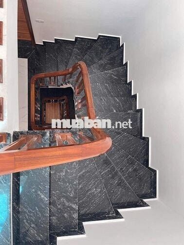 Nhà mới Chính chủ cho thuê 77m2; 4 Tầng, Duy Tân -24Tr, Nhà hàng, VP