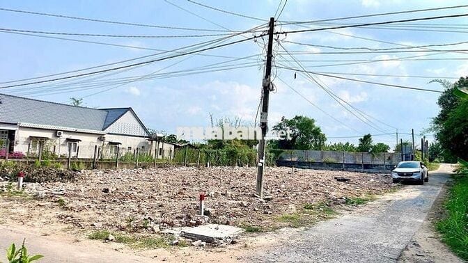 Bán đất 1 sẹc Nguyễn Thị Lắng giá chỉ 590tr SỔ HỒNG RIÊNG dt : 224m