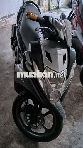 Xe máy Yamaha Nouvo LX màu đen đã sử dụng