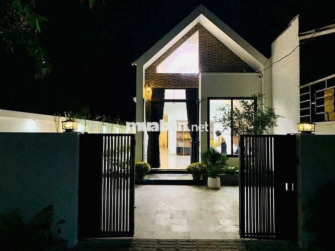🍊🍊🍊cho thuê nhà đẹp như home stay có nội thất sân vườn giá chỉ 7tr5